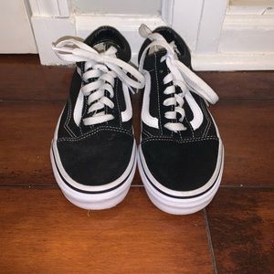 Black lace up vans